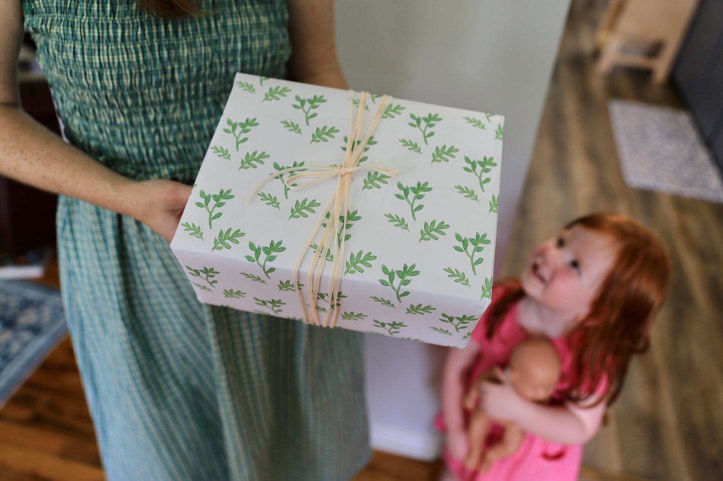 Green Leaves Gift Wrap