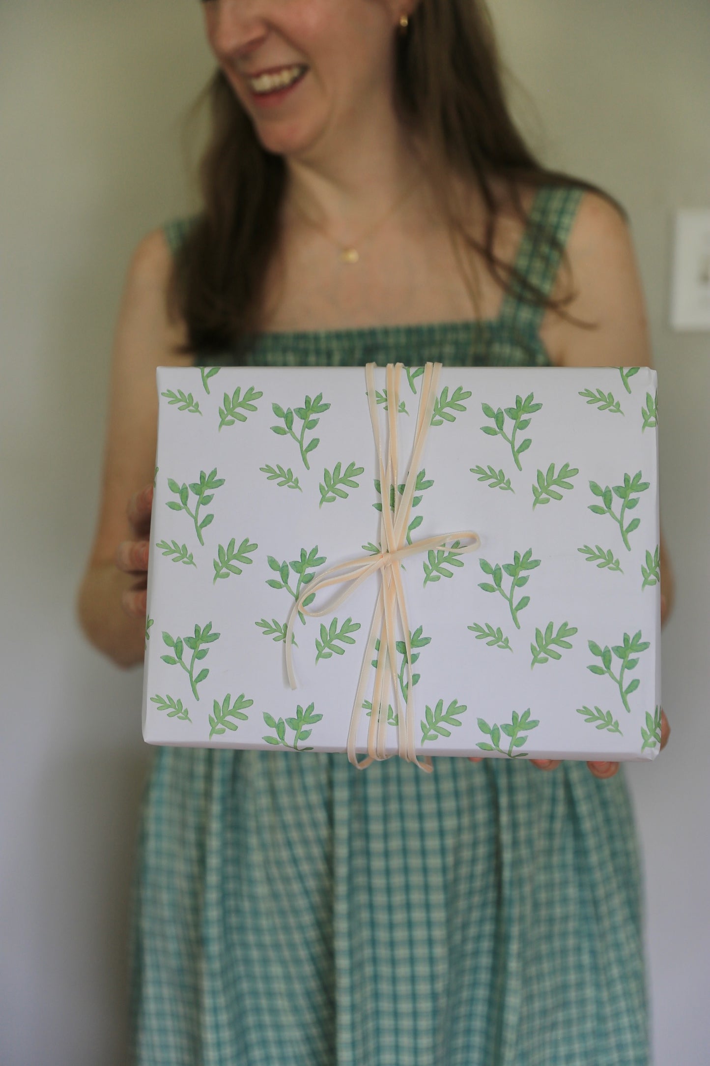 Green Leaves Gift Wrap
