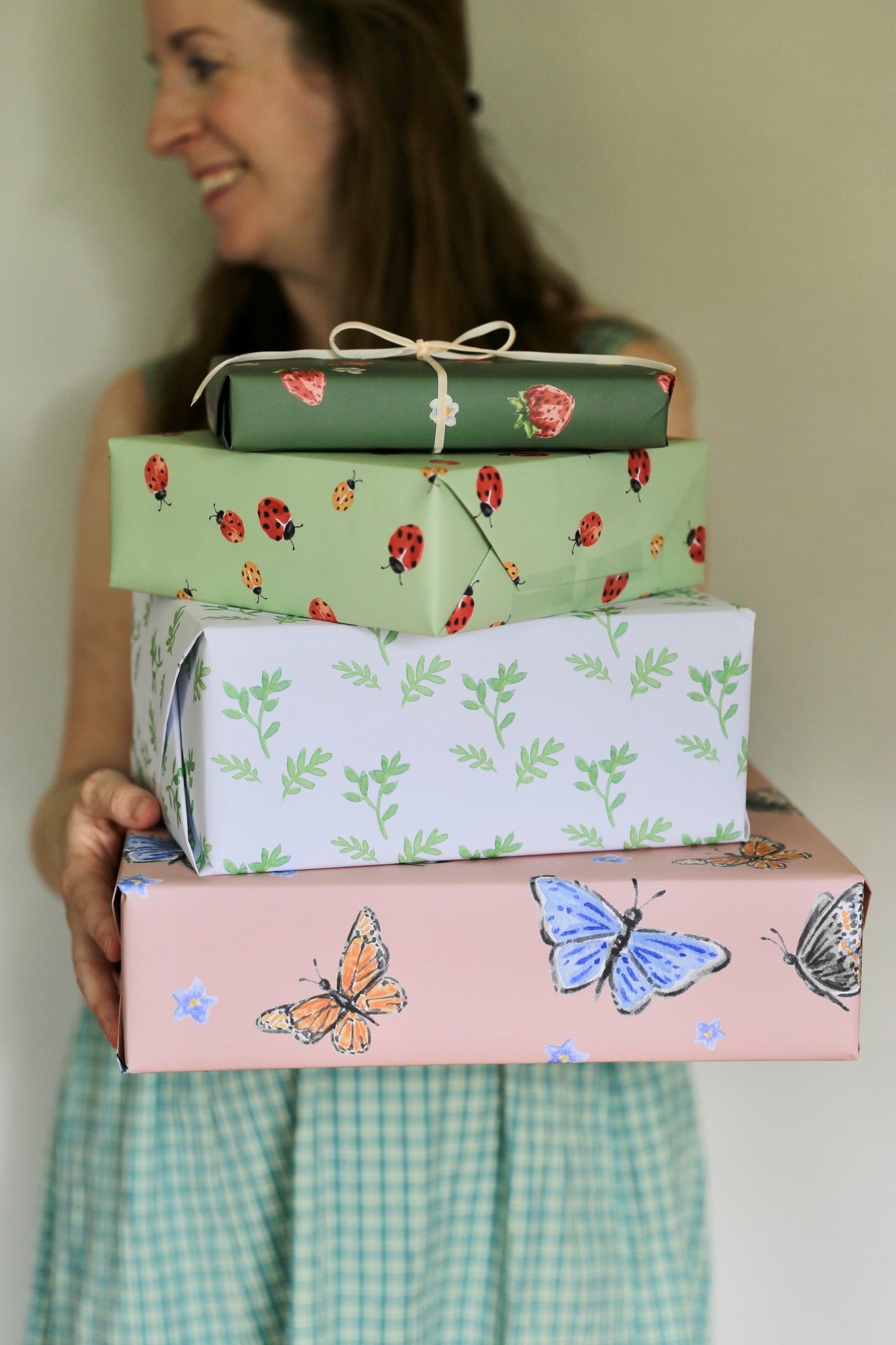 Green Leaves Gift Wrap