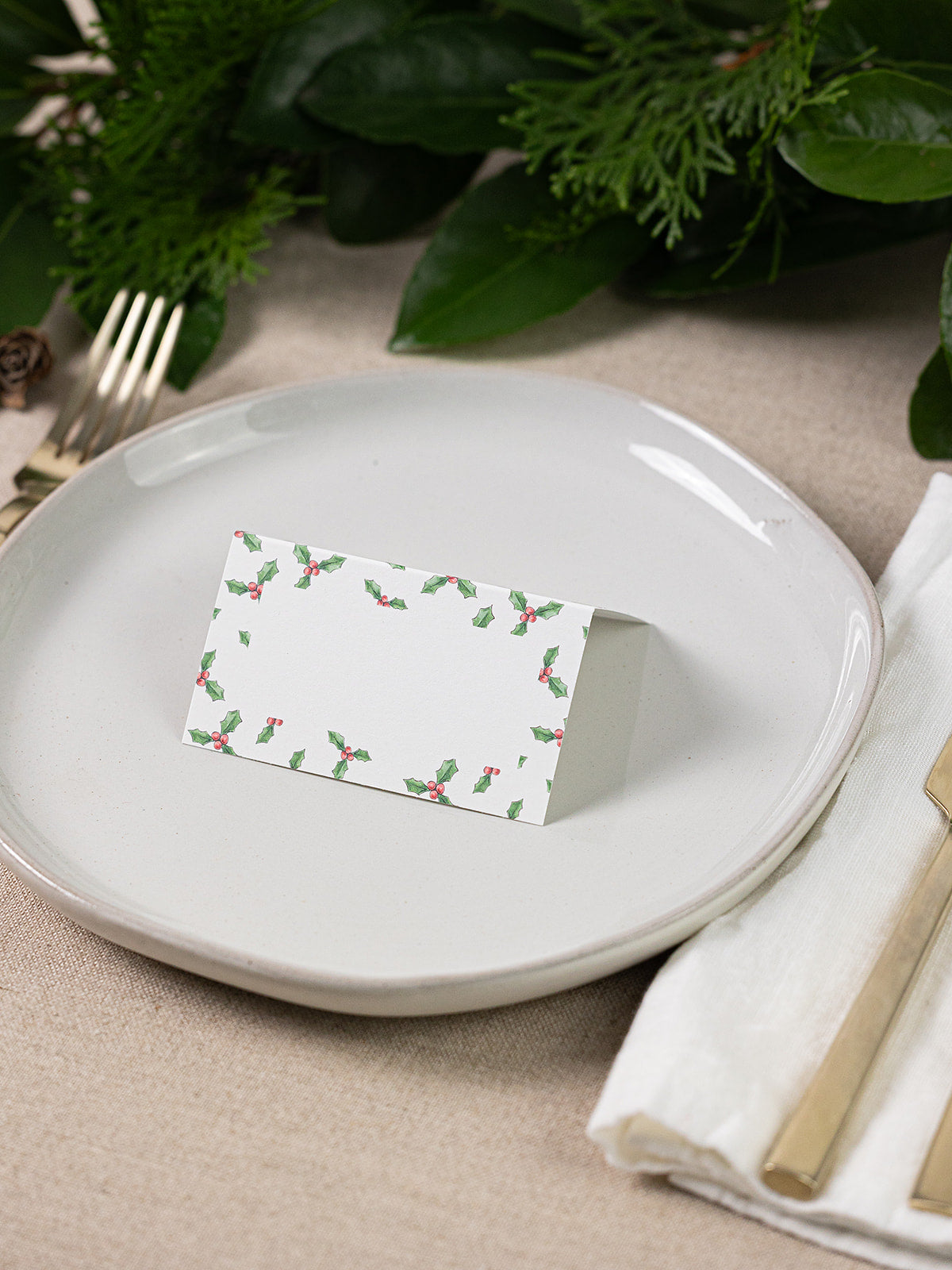 Holly Pattern Christmas Place Cards: Set of 10